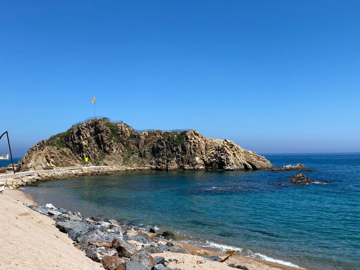 El Rancho At The Beach Blanes Esterno foto